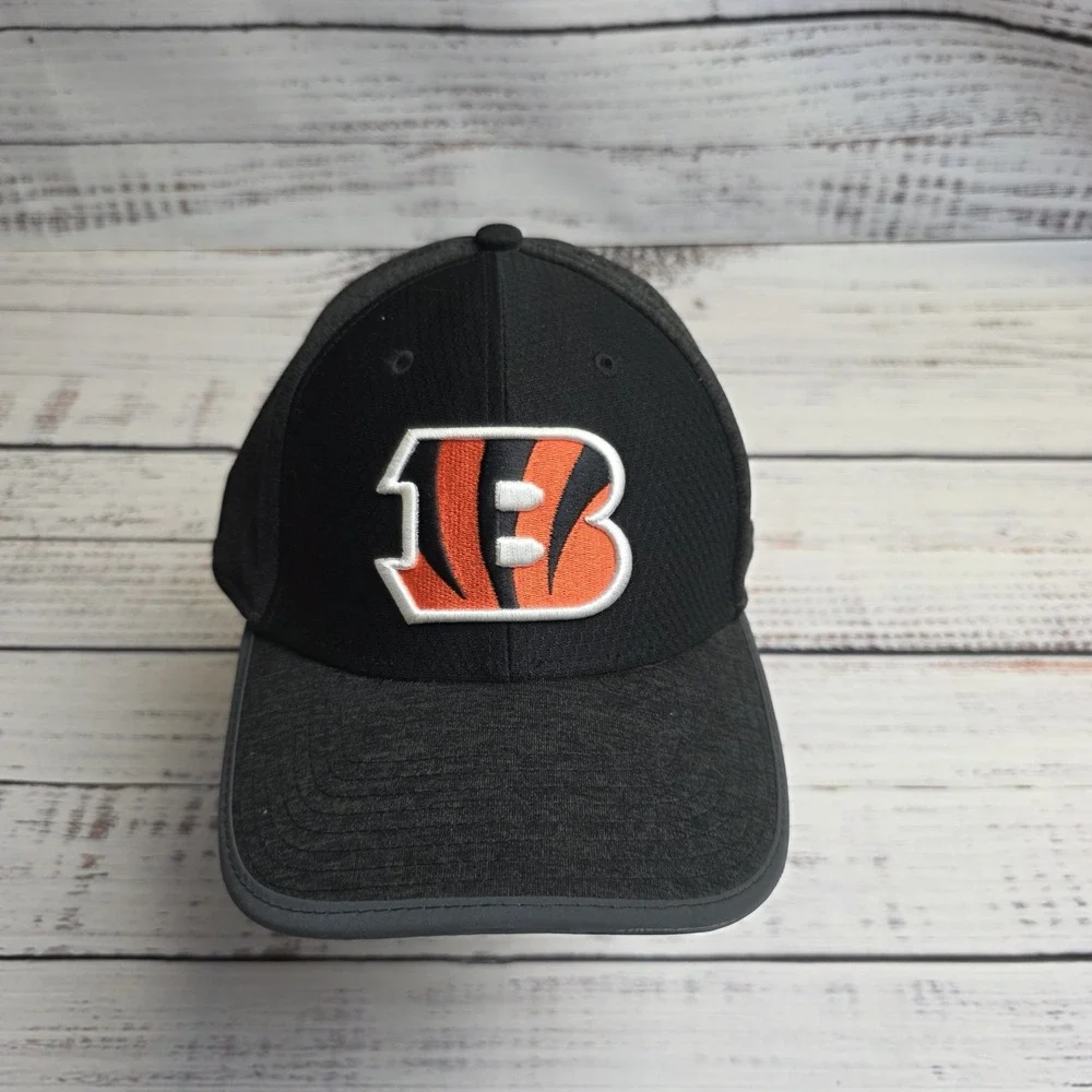 New Era Cincinnati Bengals Black‎ Hat Fitted Large-XL NFL Football 39THIRTY Cap